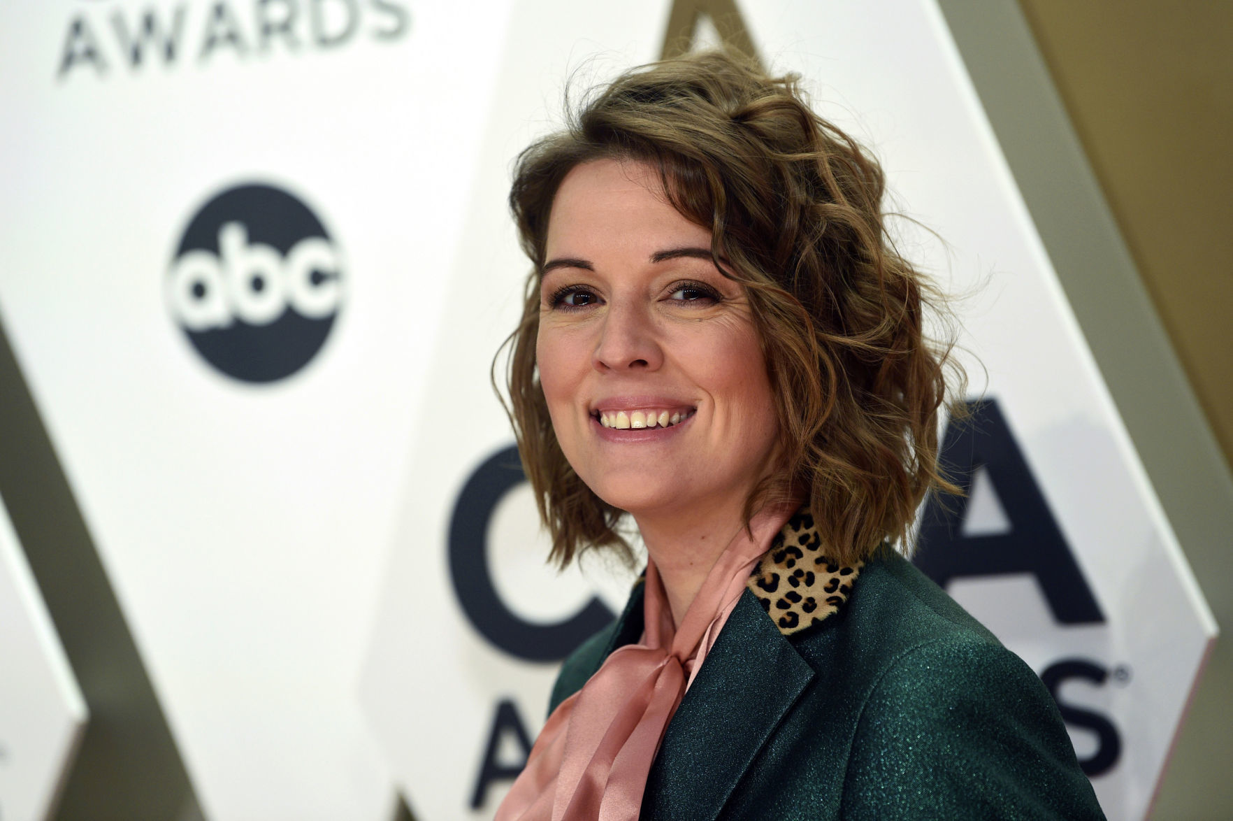 53rd Annual CMA Awards - Arrivals